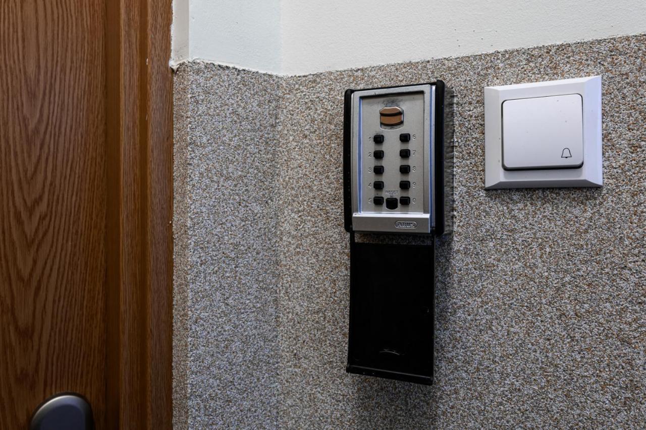 Apartament Marylin クラクフ エクステリア 写真